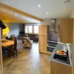 La Clairiere Aux Cerfs ונטרון