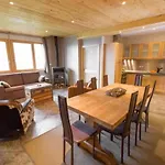 La Clairiere Aux Cerfs