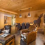 La Clairiere Aux Cerfs