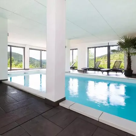 La Clairiere Aux Cerfs