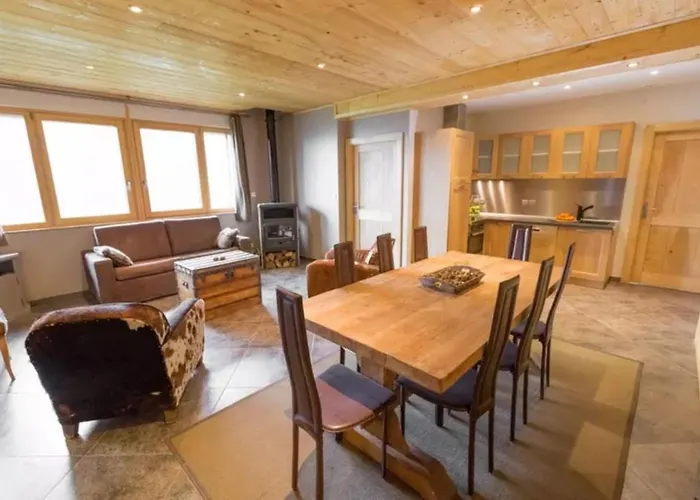 La Clairiere Aux Cerfs