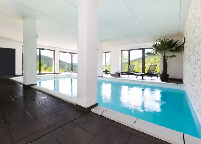 La Clairiere Aux Cerfs